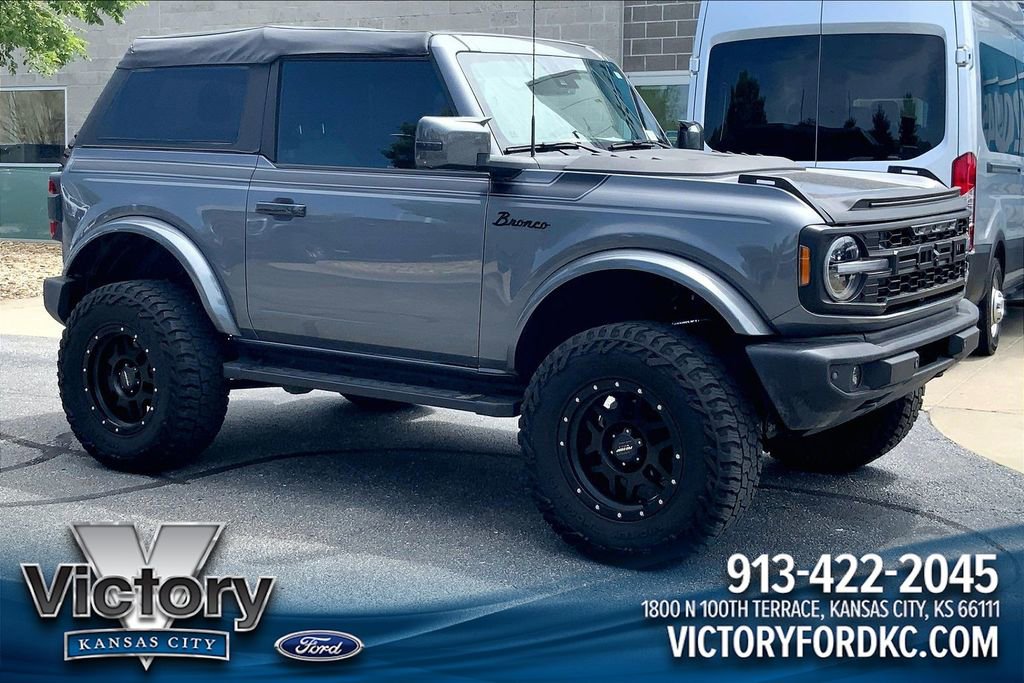 Used 2023 Ford Bronco Outer Banks AWD/4WD image 1