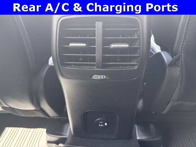 Used 2022 Ford Escape SEL image 18