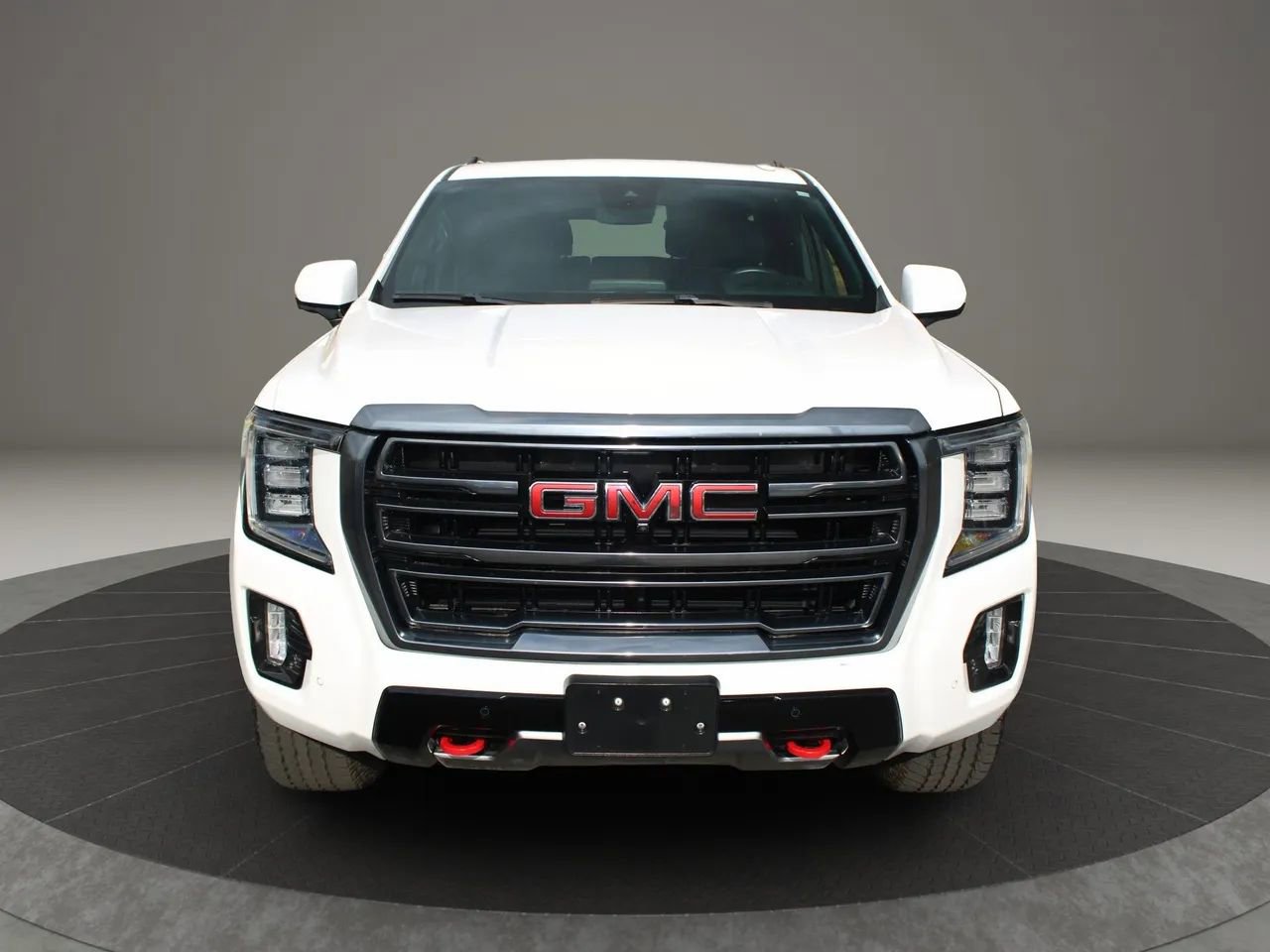 Used 2023 GMC Yukon AT4 w/ AT4 Premium Plus Package image 3