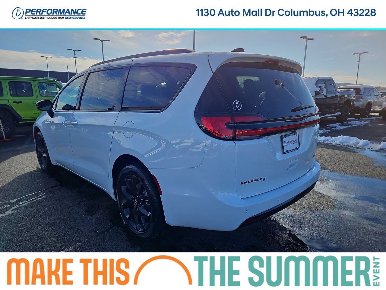 New 2026 Chrysler Pacifica Select AWD/4WD image 5