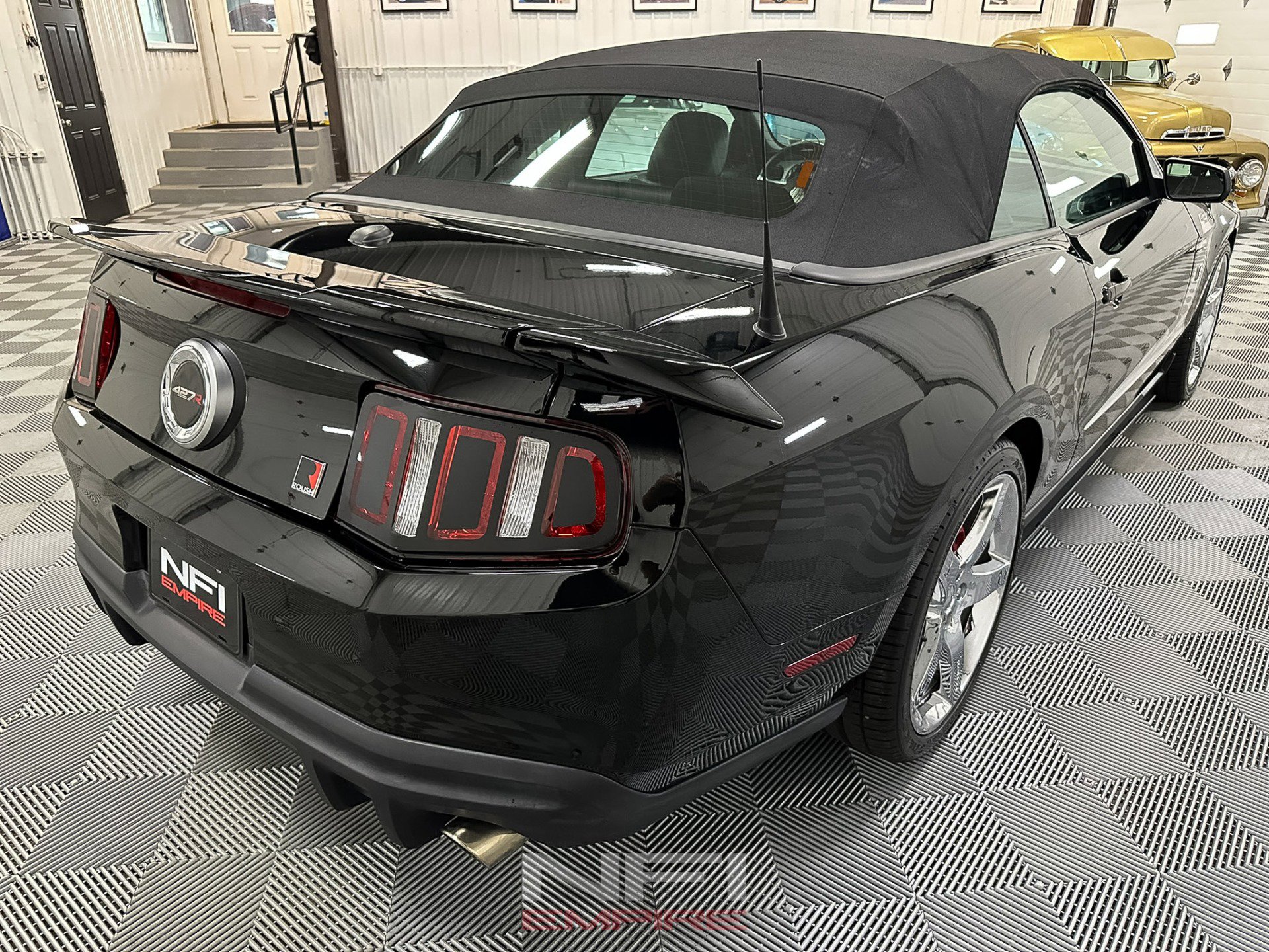 Used 2010 Ford Mustang GT image 14