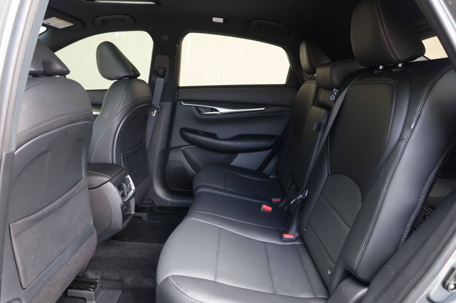 Used 2023 INFINITI QX55 Luxe w/ Cargo Package AWD/4WD image 23