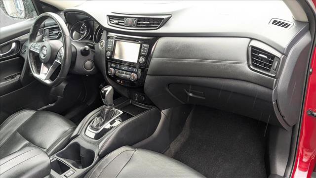 Used 2017 Nissan Rogue SL w/ SL Premium Package image 30