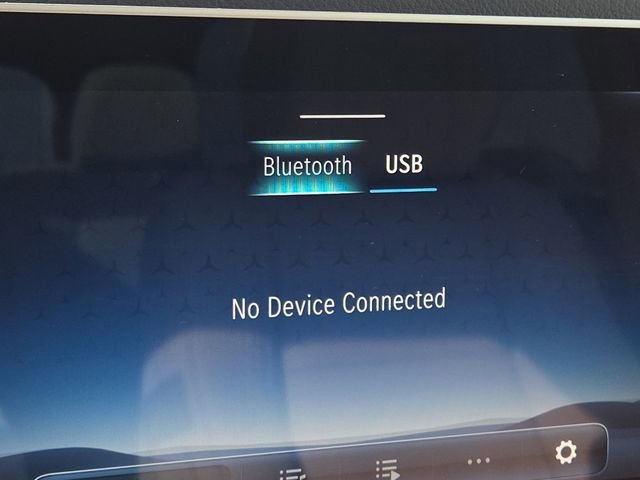 Used 2024 Mercedes-Benz GLS 450 4MATIC image 6