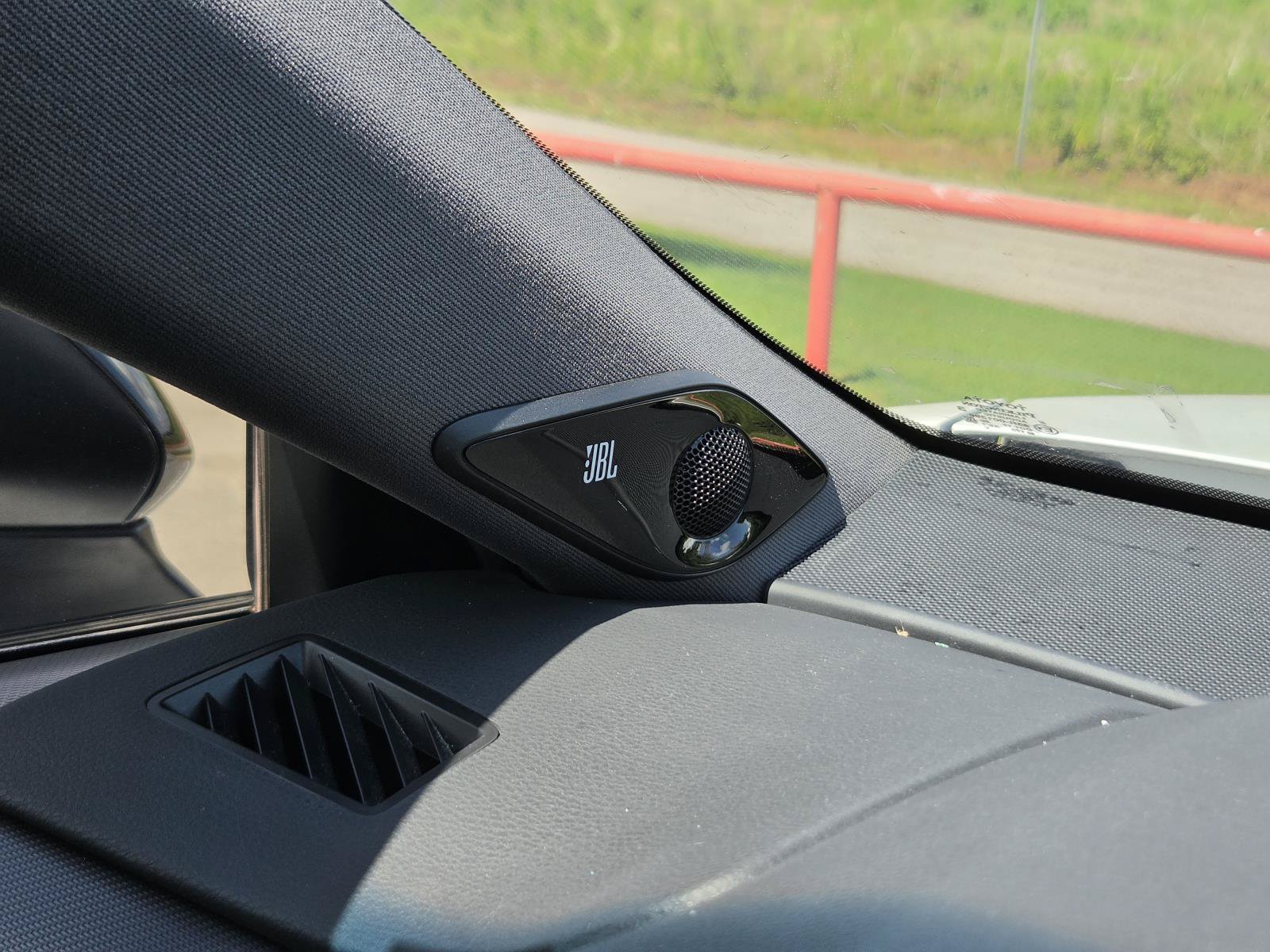 Used 2022 Toyota Avalon XSE FWD image 25