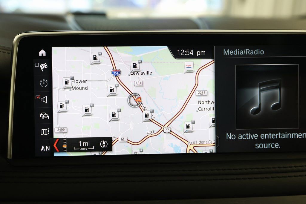 Used 2018 BMW X5 xDrive50i w/ M Sport Package image 31