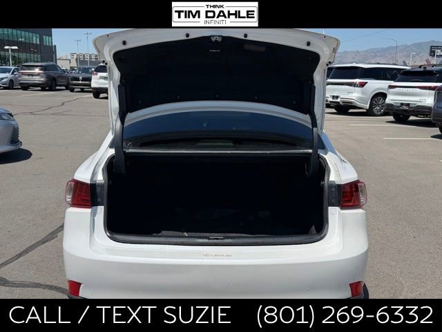 Used 2016 Lexus IS 300 AWD w/ Navigation System Package image 10