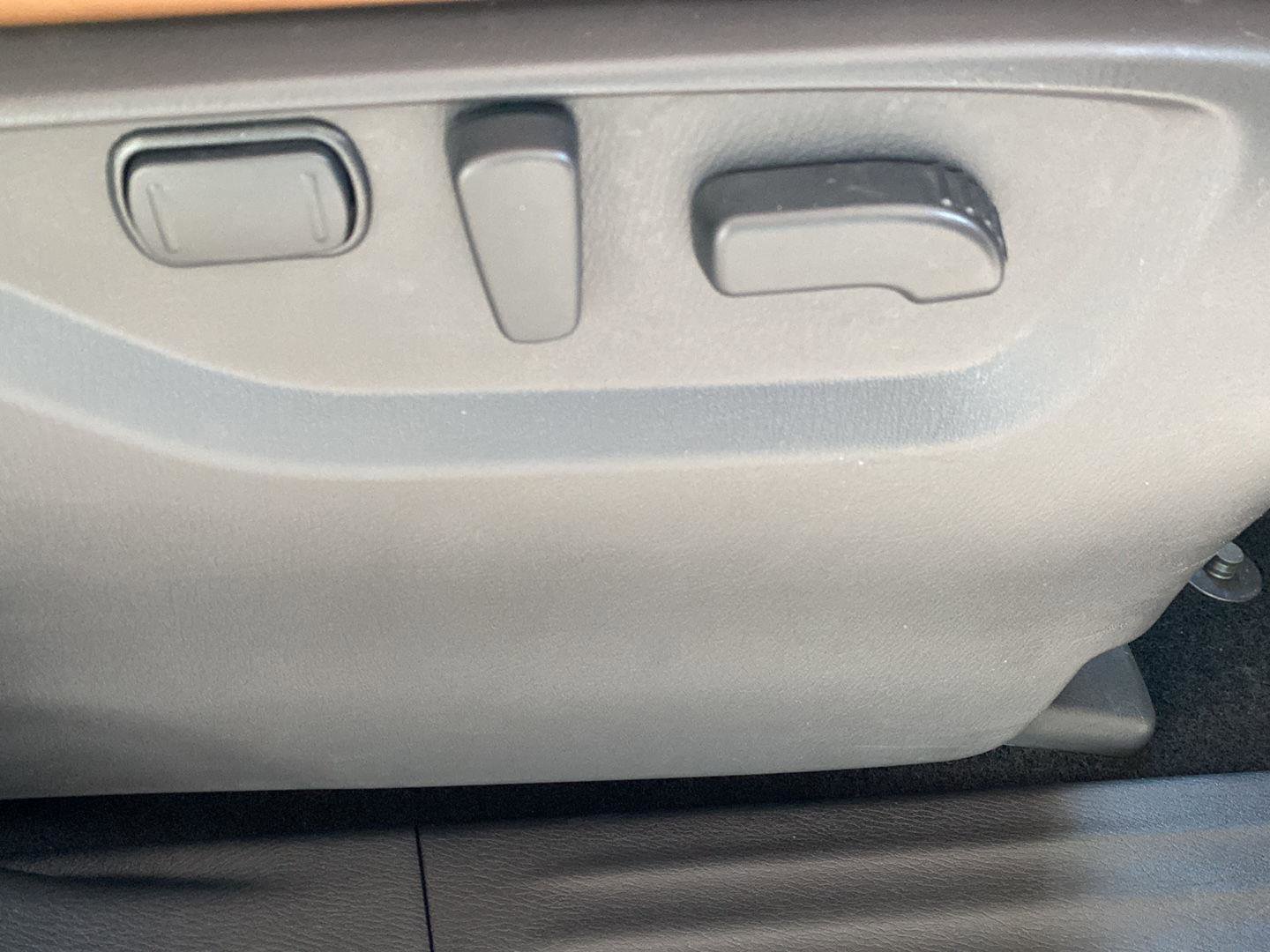 Used 2024 INFINITI QX80 Sensory image 25