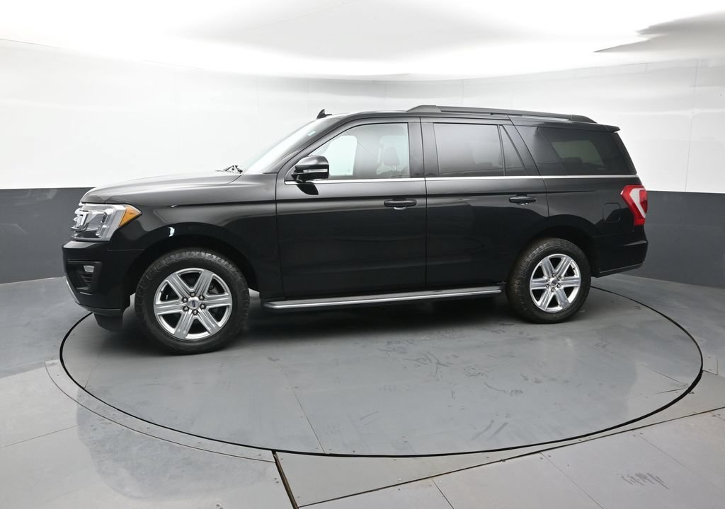 Used 2021 Ford Expedition XLT AWD/4WD image 2