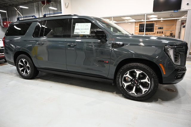New 2026 GMC Yukon XL AT4 Ultimate w/ LPO, Illumination Package image 4