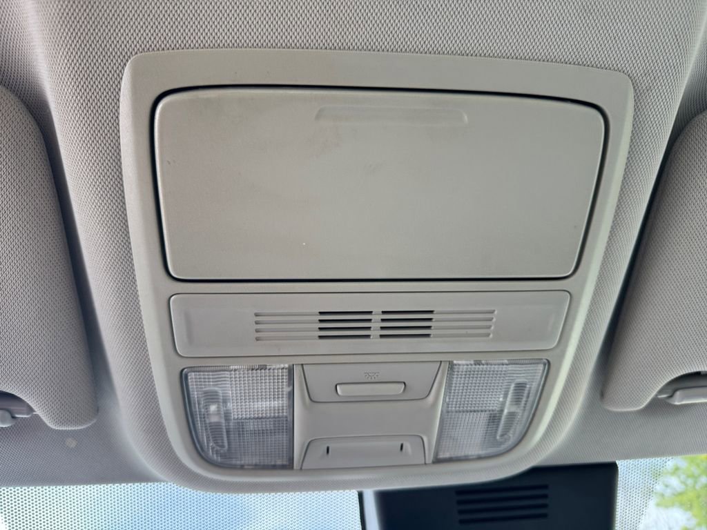 Used 2018 Honda Accord LX image 24