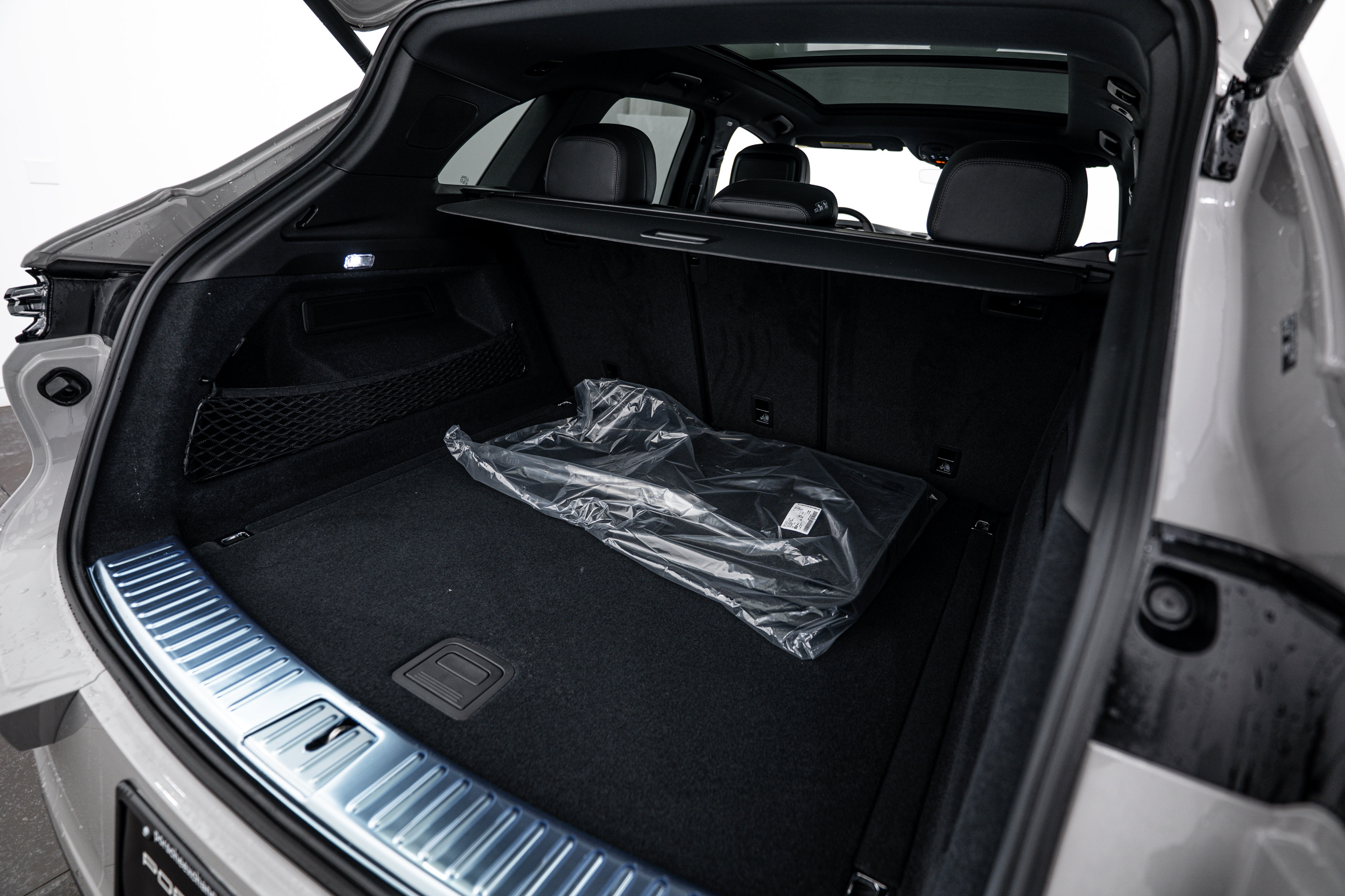 New 2026 Porsche Cayenne S AWD/4WD image 15