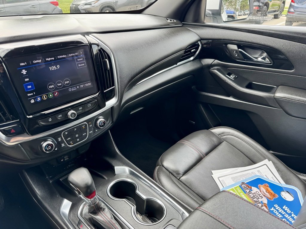 Used 2023 Chevrolet Traverse RS image 36