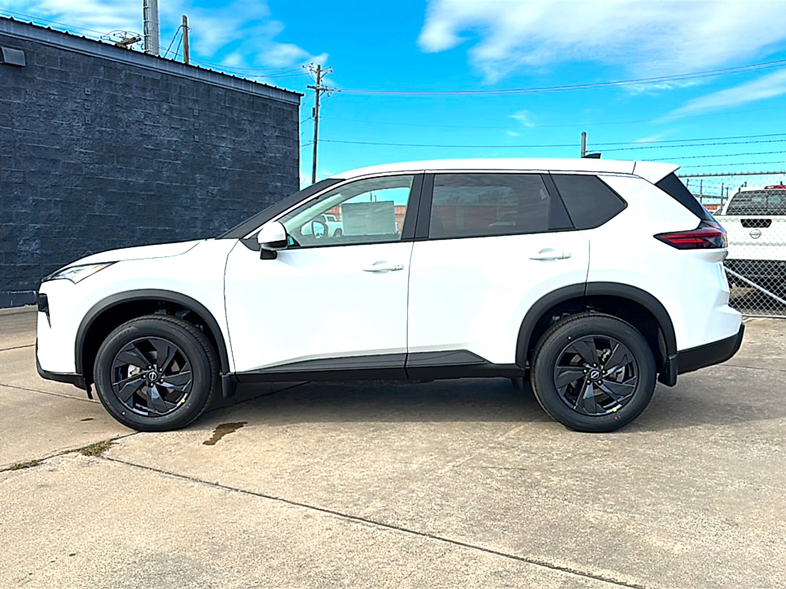New 2026 Nissan Rogue SV w/ Cold Weather Package FWD image 5