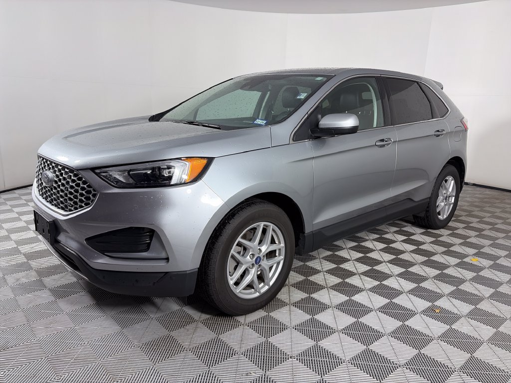 Used 2024 Ford Edge SEL AWD/4WD image 3