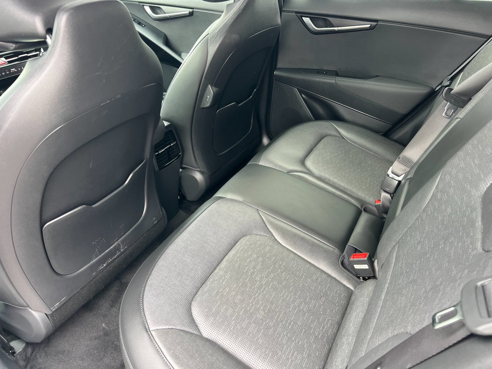 Used 2024 Kia Niro Wave FWD image 11