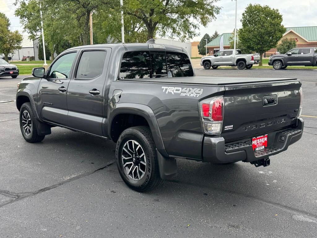 Certified 2022 Toyota Tacoma TRD Sport AWD/4WD image 3