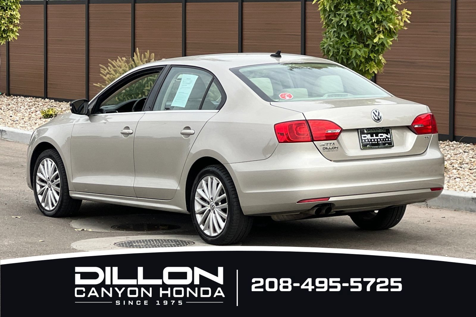 Used 2013 Volkswagen Jetta TDI FWD image 6