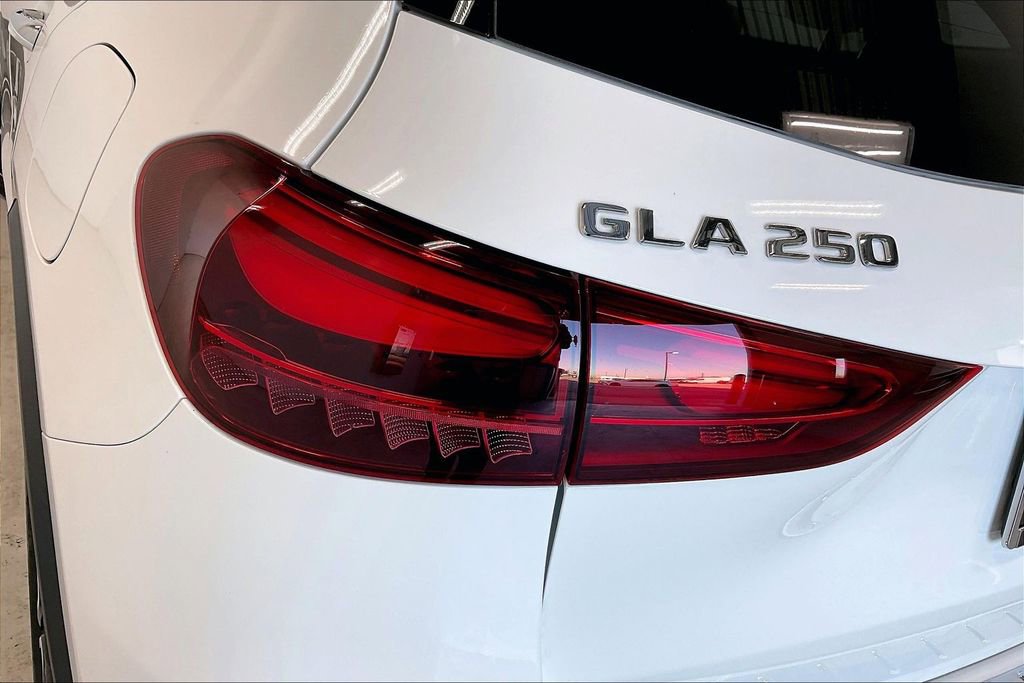 New 2026 Mercedes-Benz GLA 250 image 14