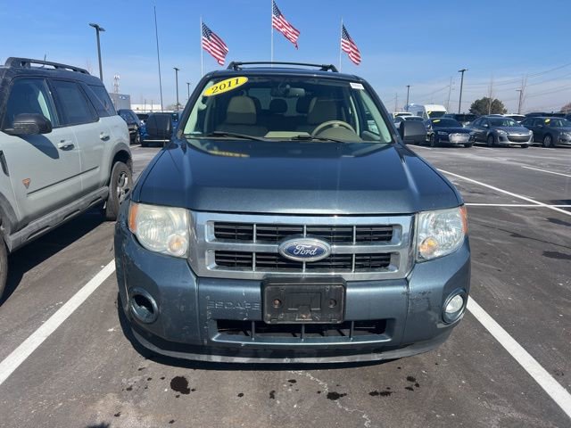 Used 2011 Ford Escape XLT w/ Canadian Winter Pkg image 2