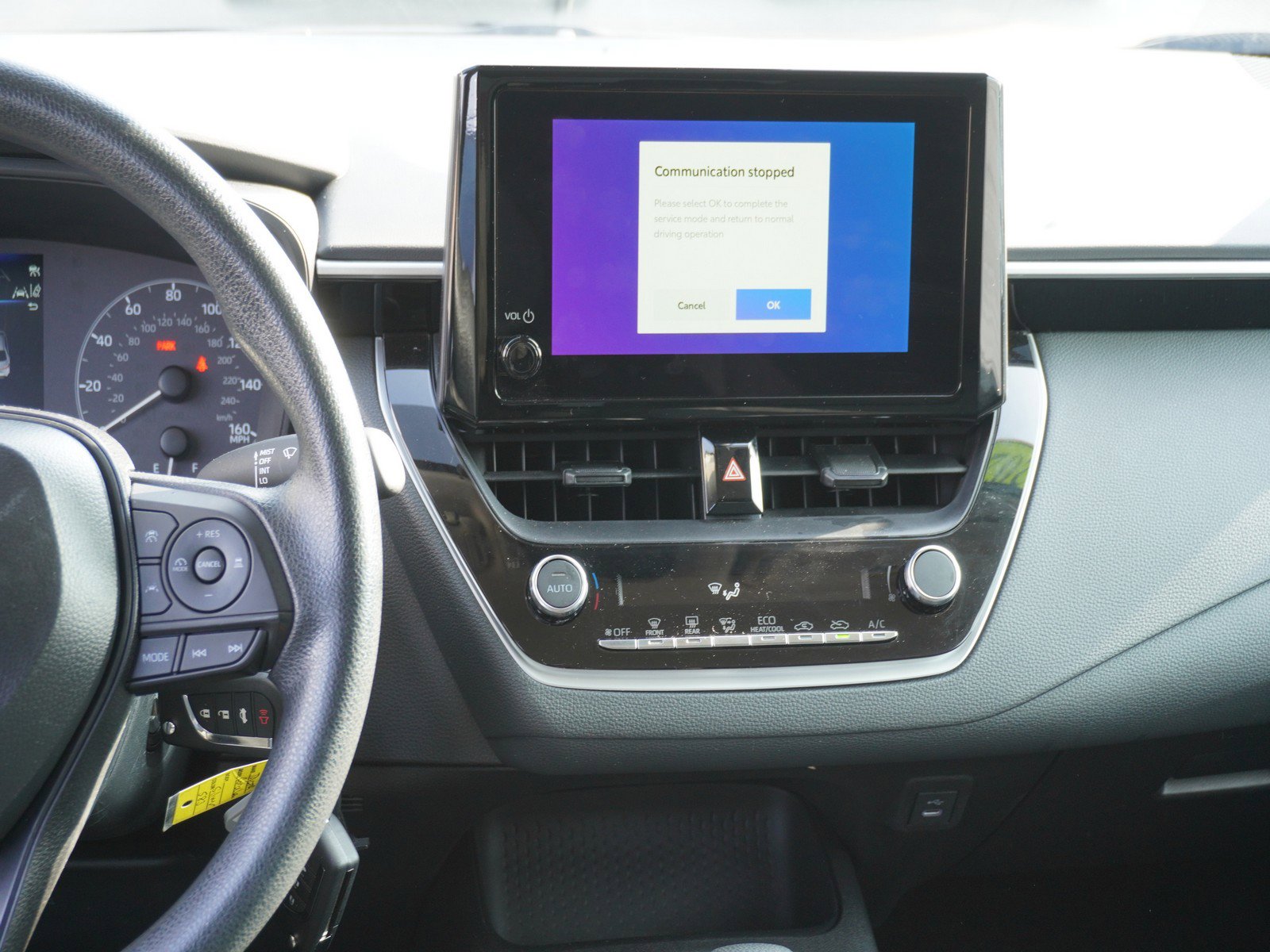 Used 2025 Toyota Corolla LE image 14