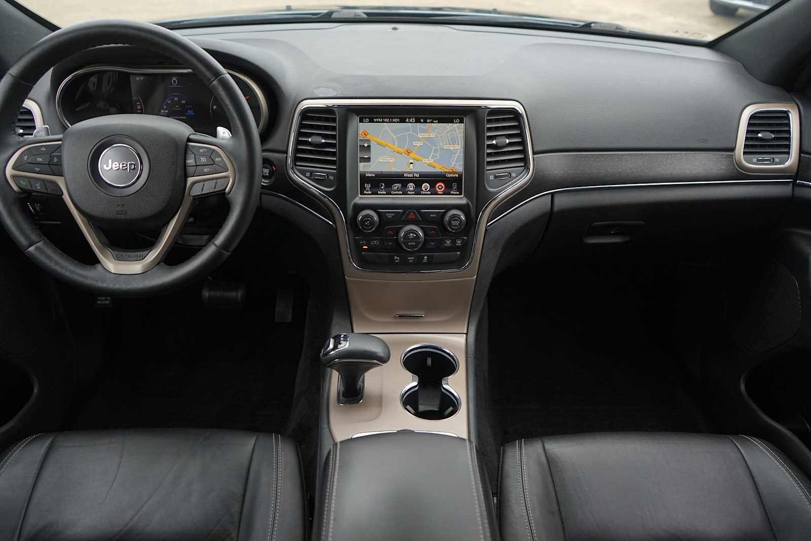 Used 2015 Jeep Grand Cherokee Limited w/ Trailer Tow Group IV AWD/4WD image 10