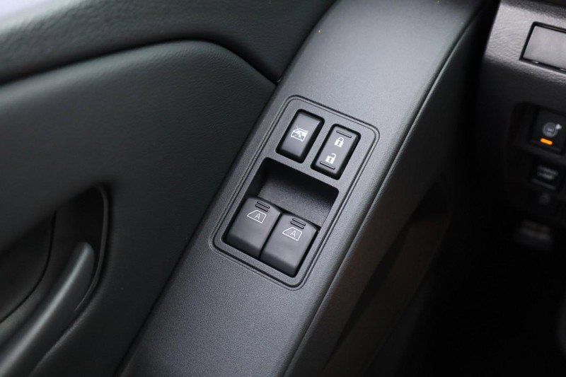 New 2026 Nissan Frontier S image 18