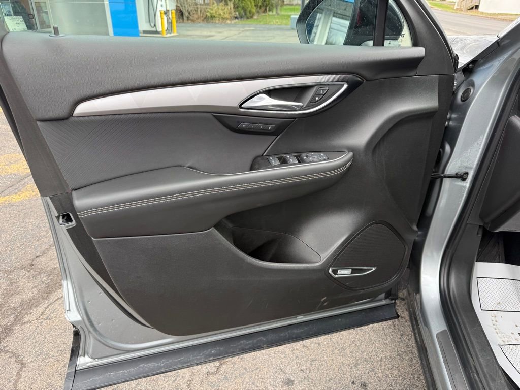 Used 2025 Buick Envision Sport Touring image 13