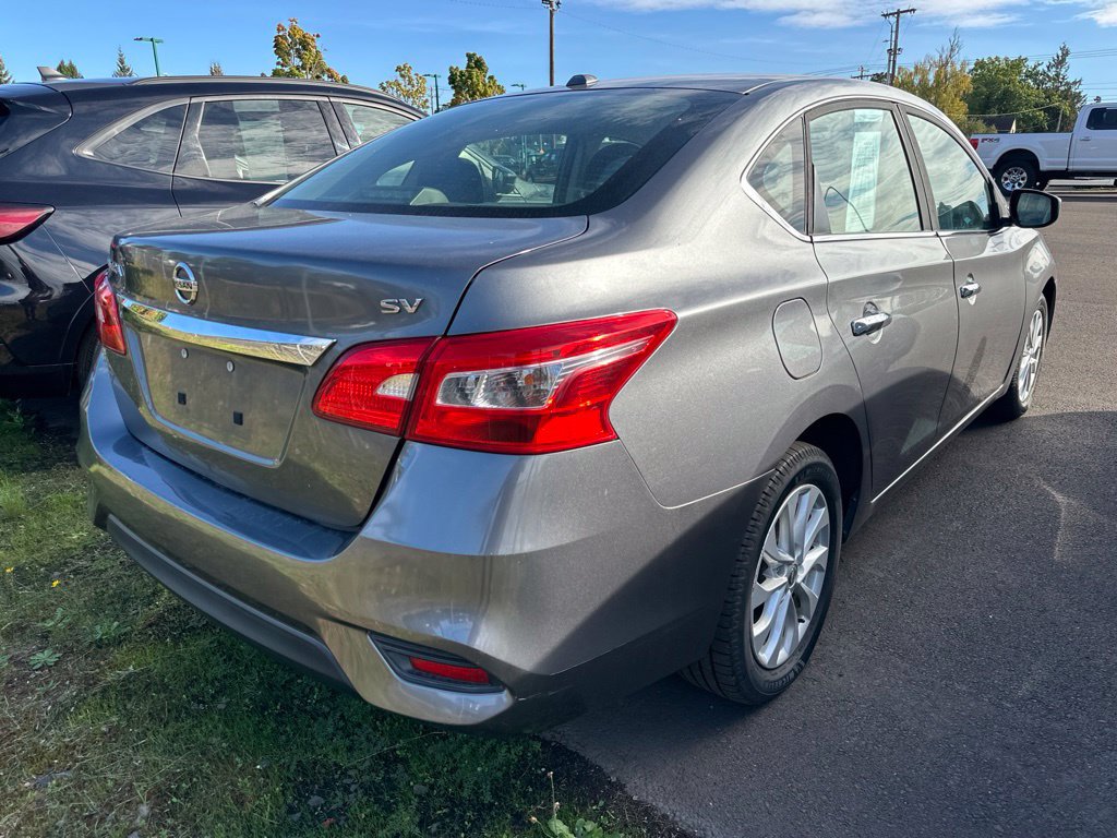Used 2019 Nissan Sentra SV FWD image 3