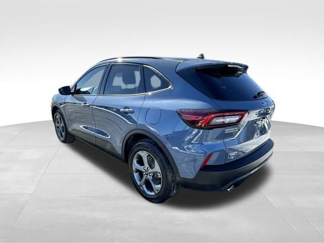 Used 2025 Ford Escape ST-Line w/ Equipment Group 301A image 5