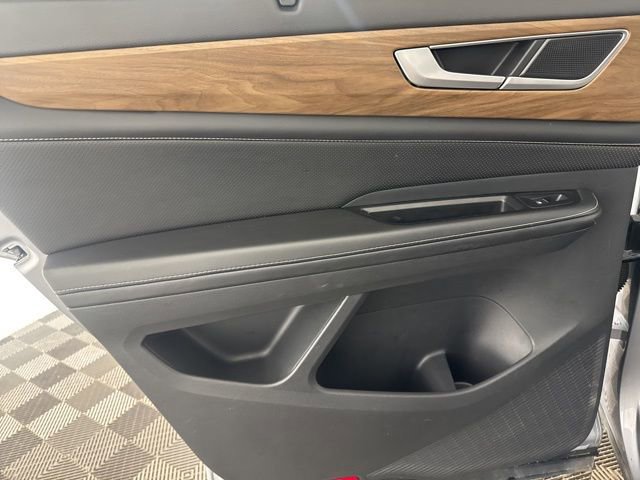 Used 2024 Volkswagen Atlas SE image 24