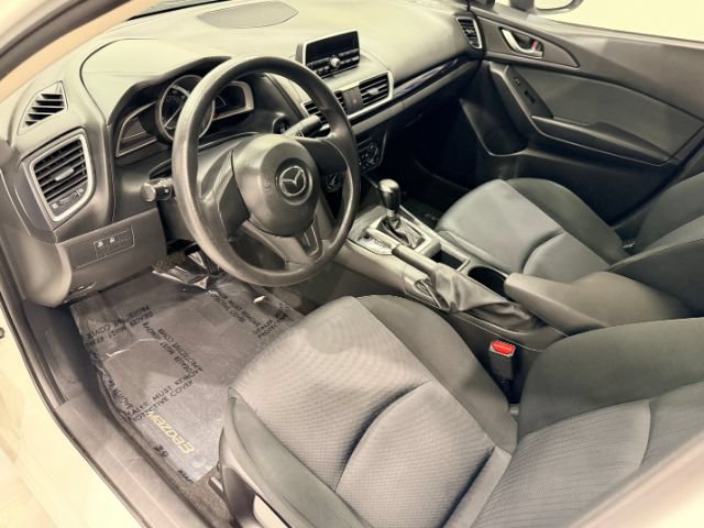 Used 2015 MAZDA MAZDA3 i SV FWD image 25
