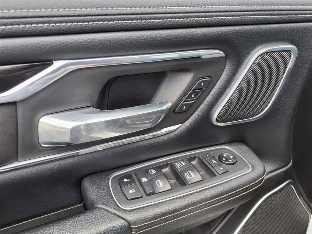 Used 2021 RAM 1500 Laramie image 15