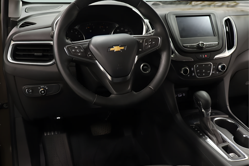 Used 2024 Chevrolet Equinox LT w/ LPO, Floor Liner Package FWD image 9