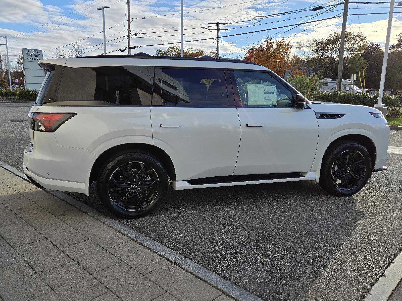 New 2026 INFINITI QX80 4WD image 13