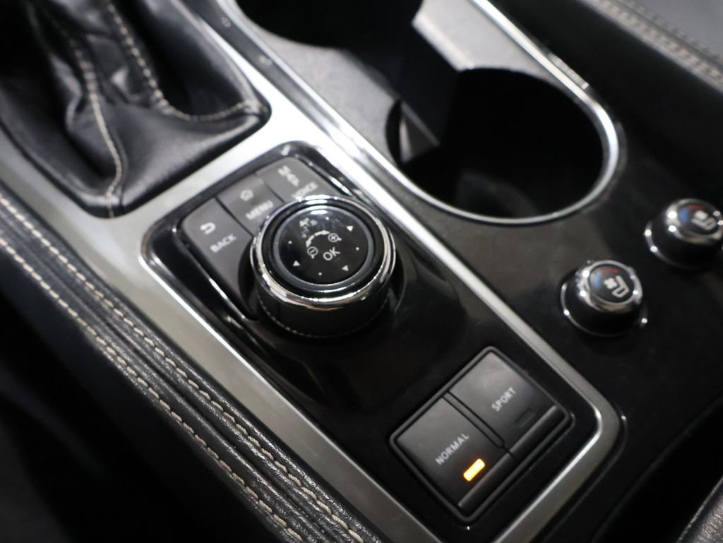 Used 2016 Nissan Maxima Platinum image 30