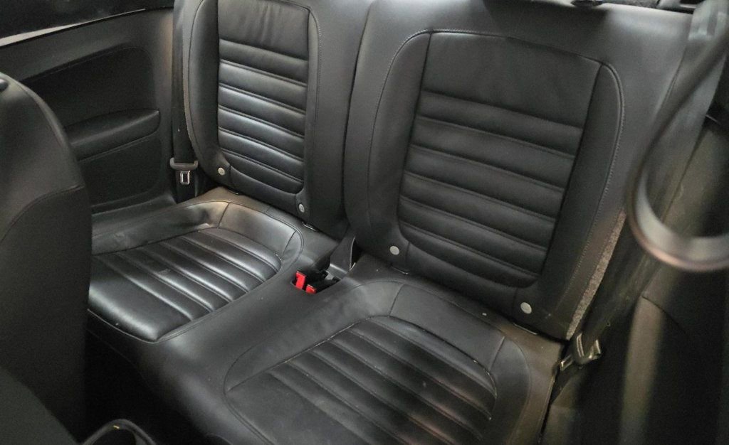 Used 2012 Volkswagen Beetle 2.0T FWD image 10