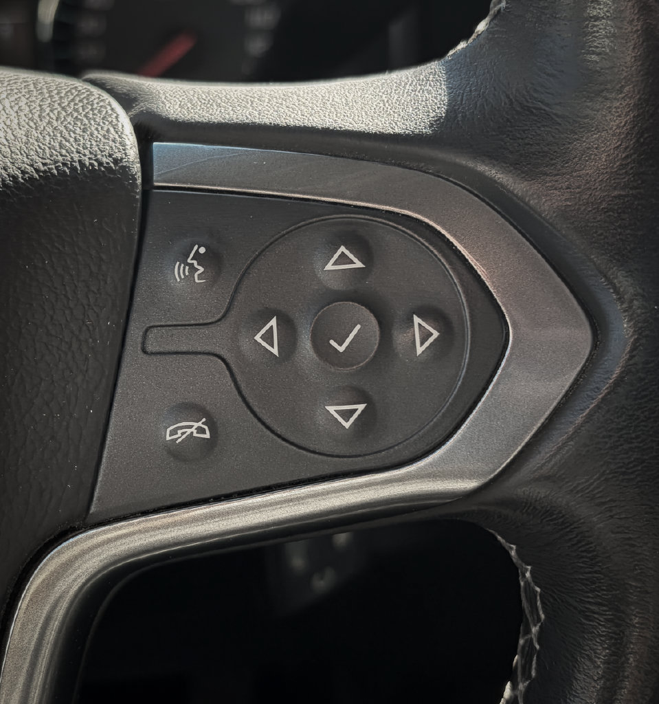 Used 2016 Chevrolet Silverado 1500 LT w/ Midnight Edition AWD/4WD image 9