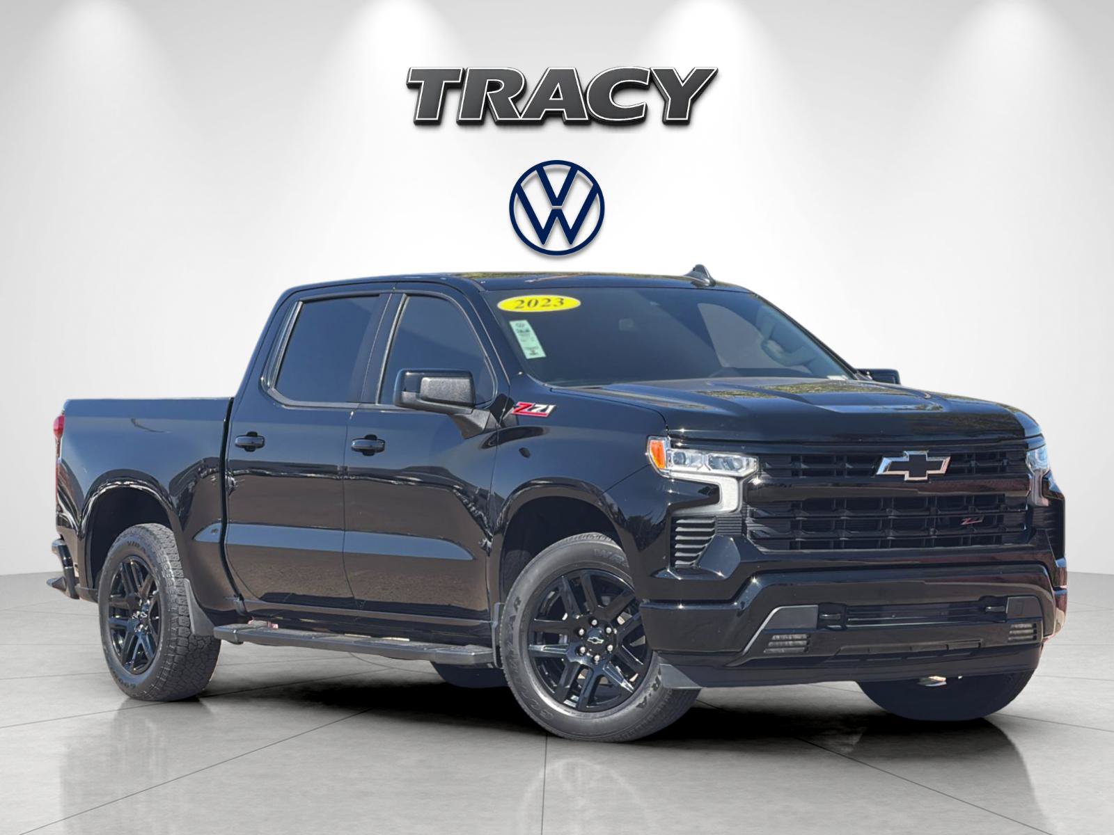 Used 2023 Chevrolet Silverado 1500 RST AWD/4WD image 2