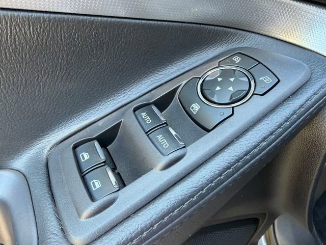 Used 2015 Ford Explorer XLT w/ Equipment Group 202A FWD image 12