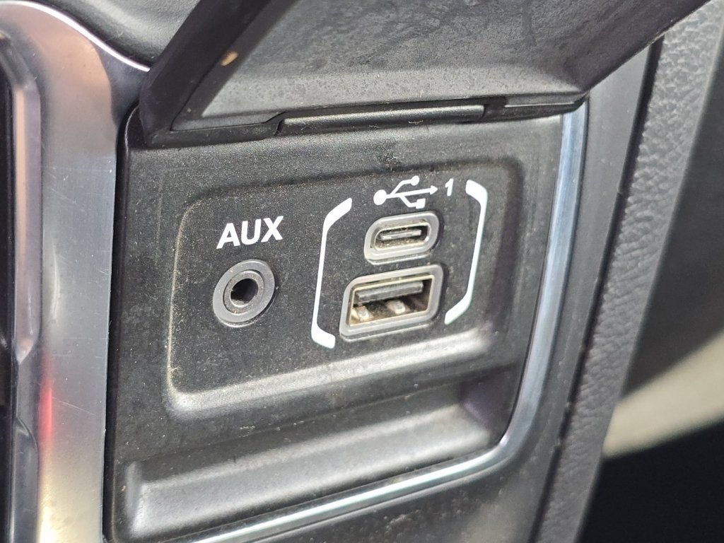 Used 2021 Jeep Wrangler Unlimited Sport AWD/4WD image 6