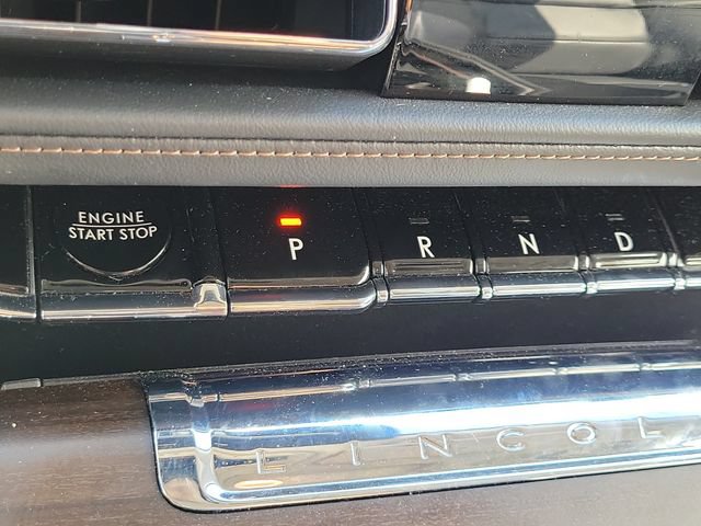 Used 2025 Lincoln Aviator Reserve w/ Equipment Group 201A AWD/4WD image 19