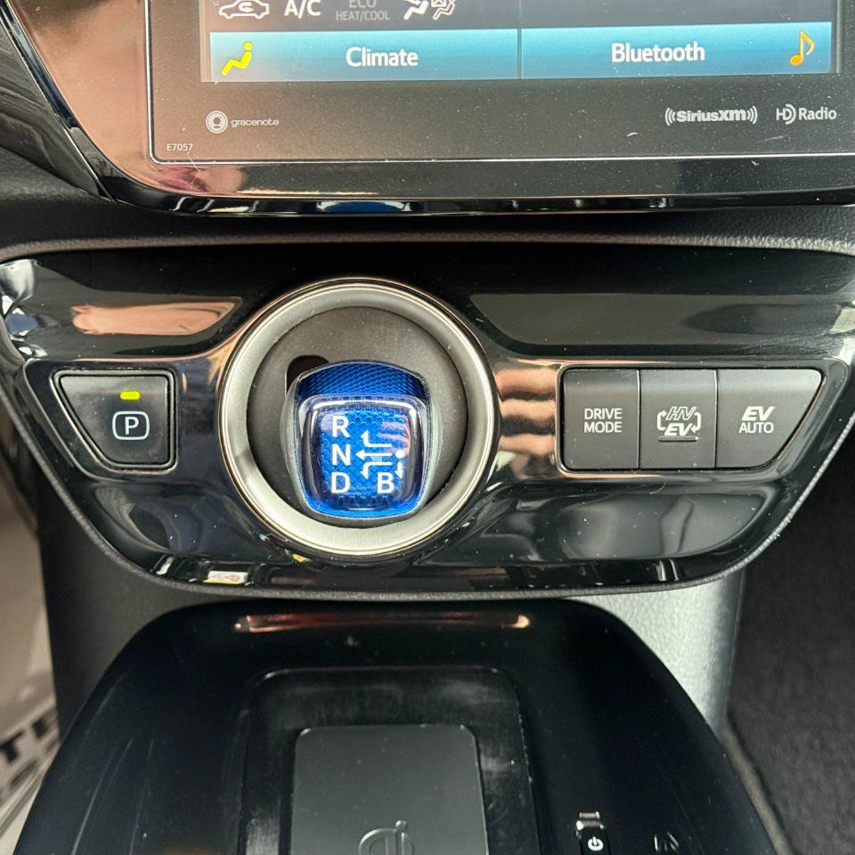 Used 2020 Toyota Prius Prime XLE FWD image 12