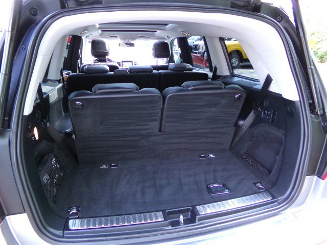 Used 2014 Mercedes-Benz GL 450 4MATIC image 32