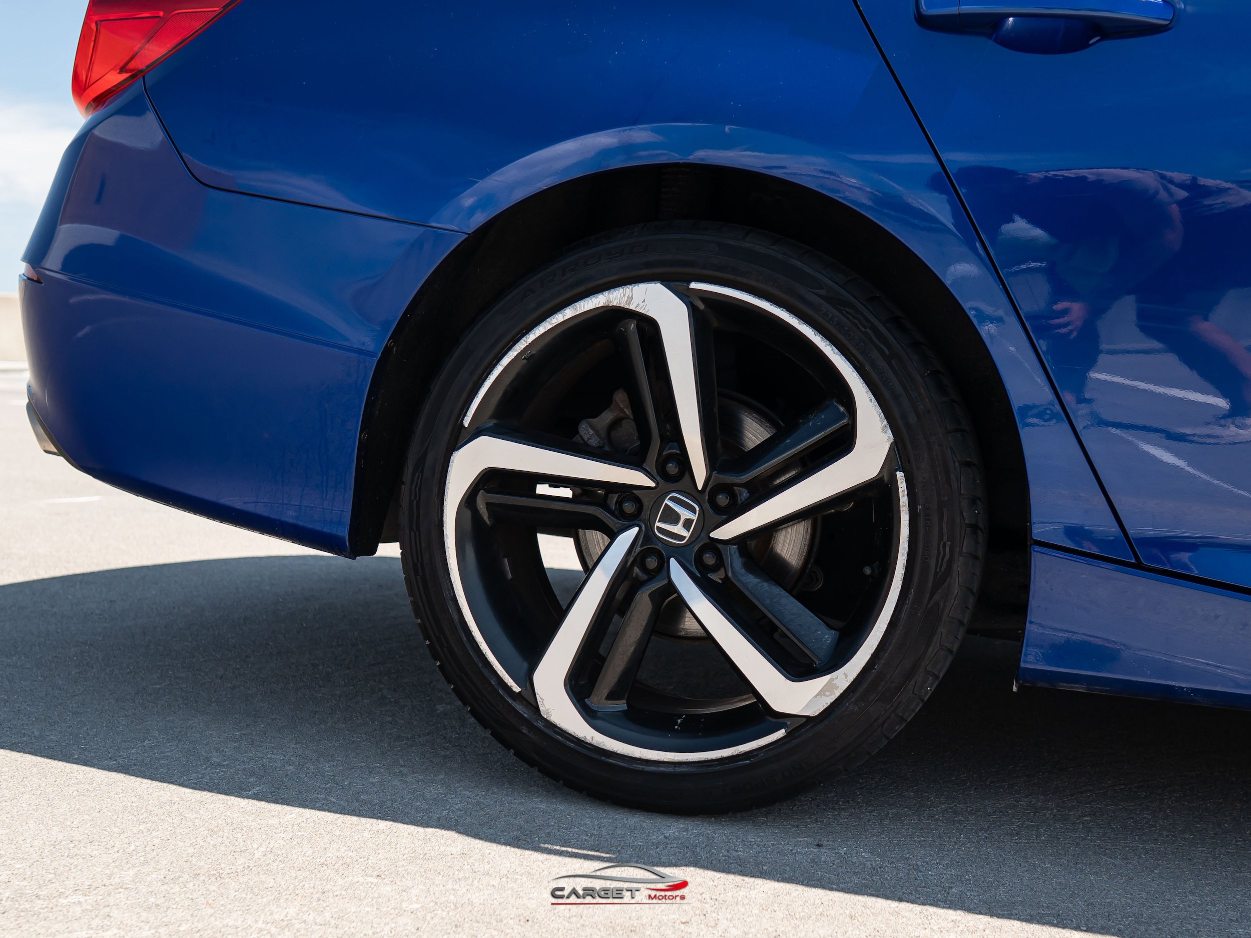 Used 2019 Honda Accord Sport image 11
