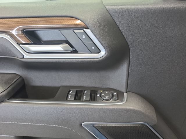 Used 2025 Chevrolet Silverado 1500 LT w/ Protection Package AWD/4WD image 20