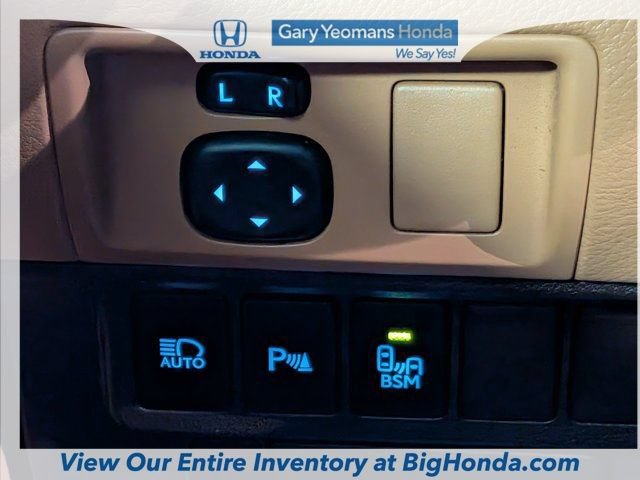 Used 2016 Lexus ES 350 w/ Premium Package w/Wood Trim FWD image 24