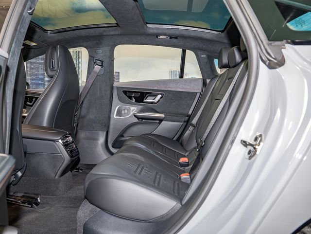 Certified 2023 Mercedes-Benz EQE AMG 4MATIC Sedan image 20