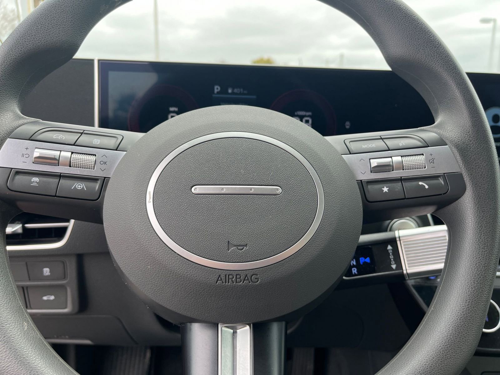 Used 2025 Hyundai Sonata SEL FWD image 29
