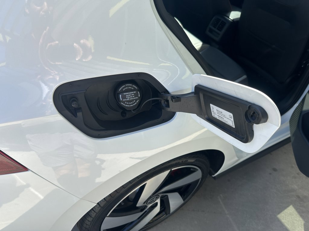 Used 2022 Volkswagen GTI SE w/ SE Leather Package image 38